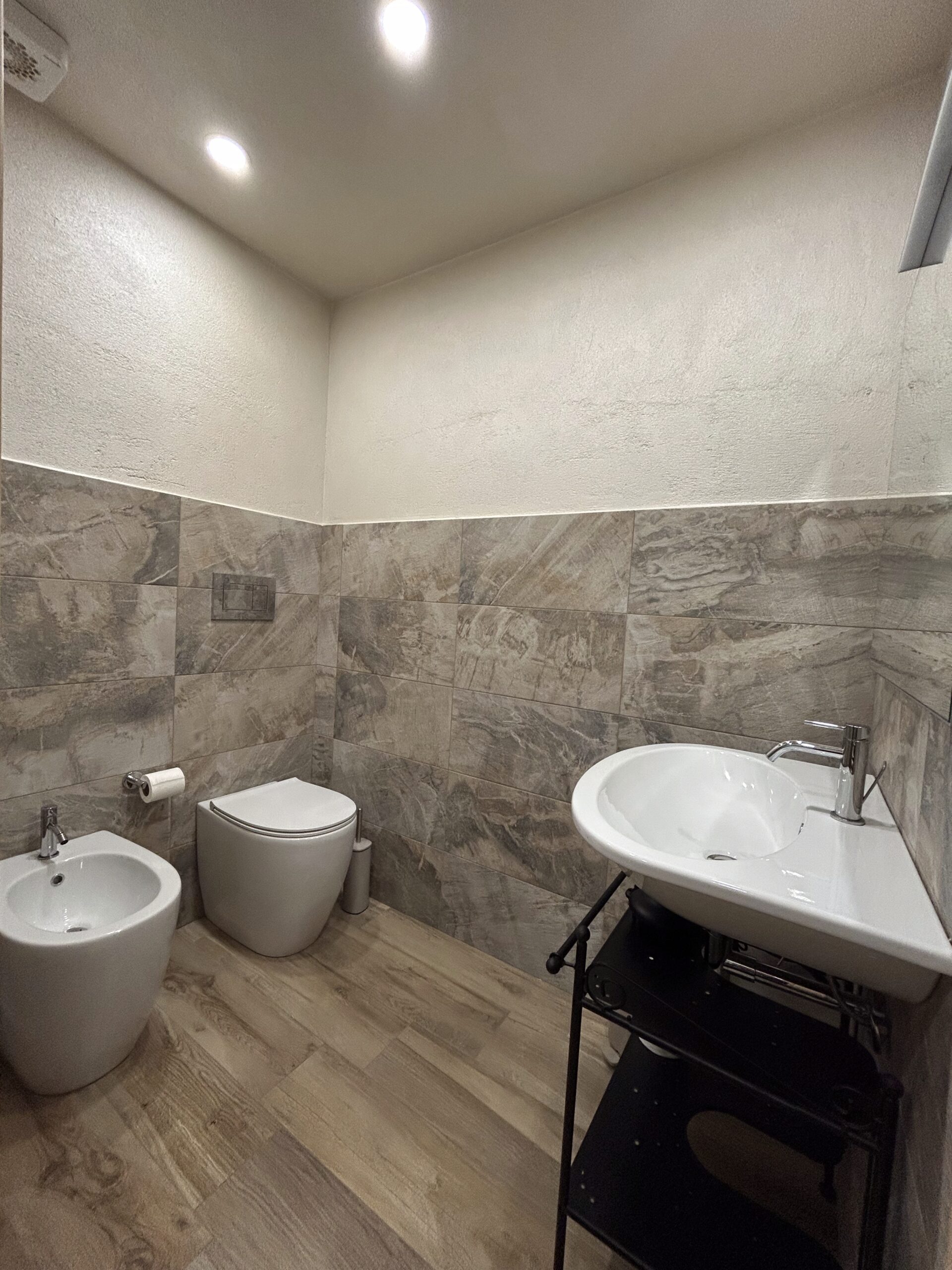 02 - Muragne 2 - bathroom